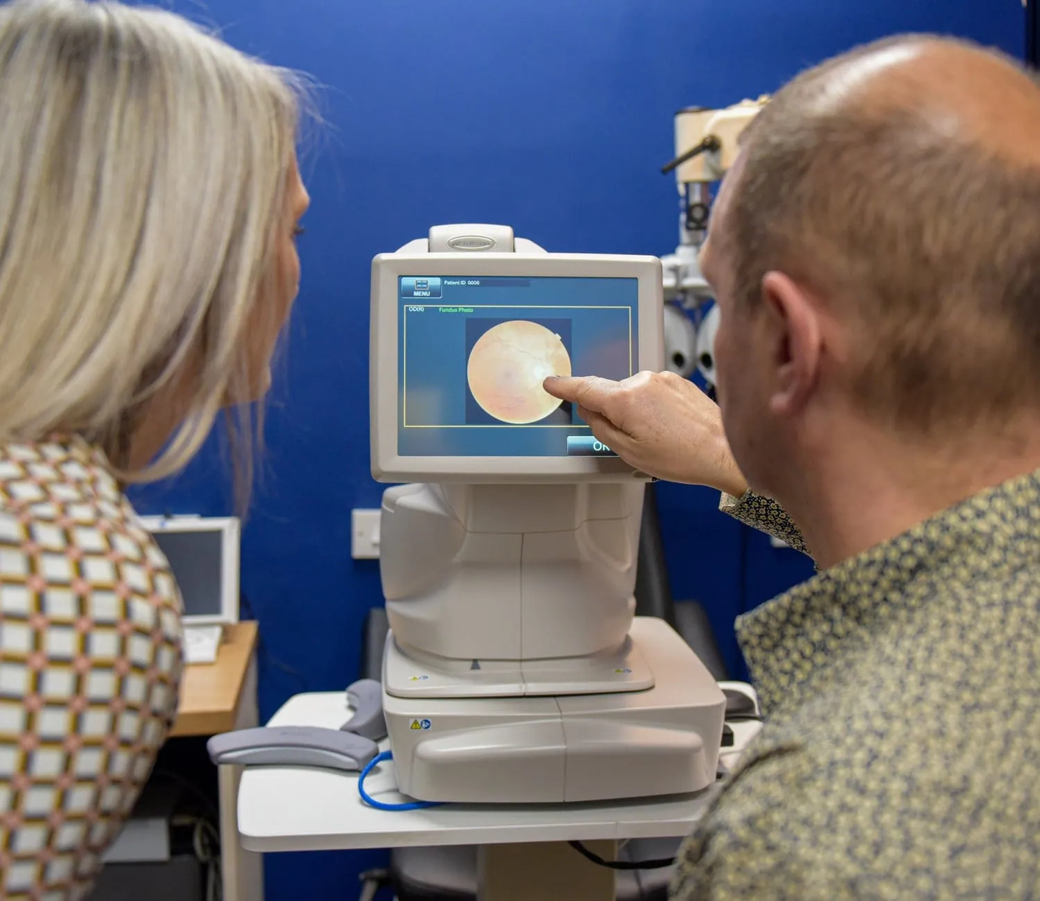 Personalised dry eye treatment advice at STOTTS.