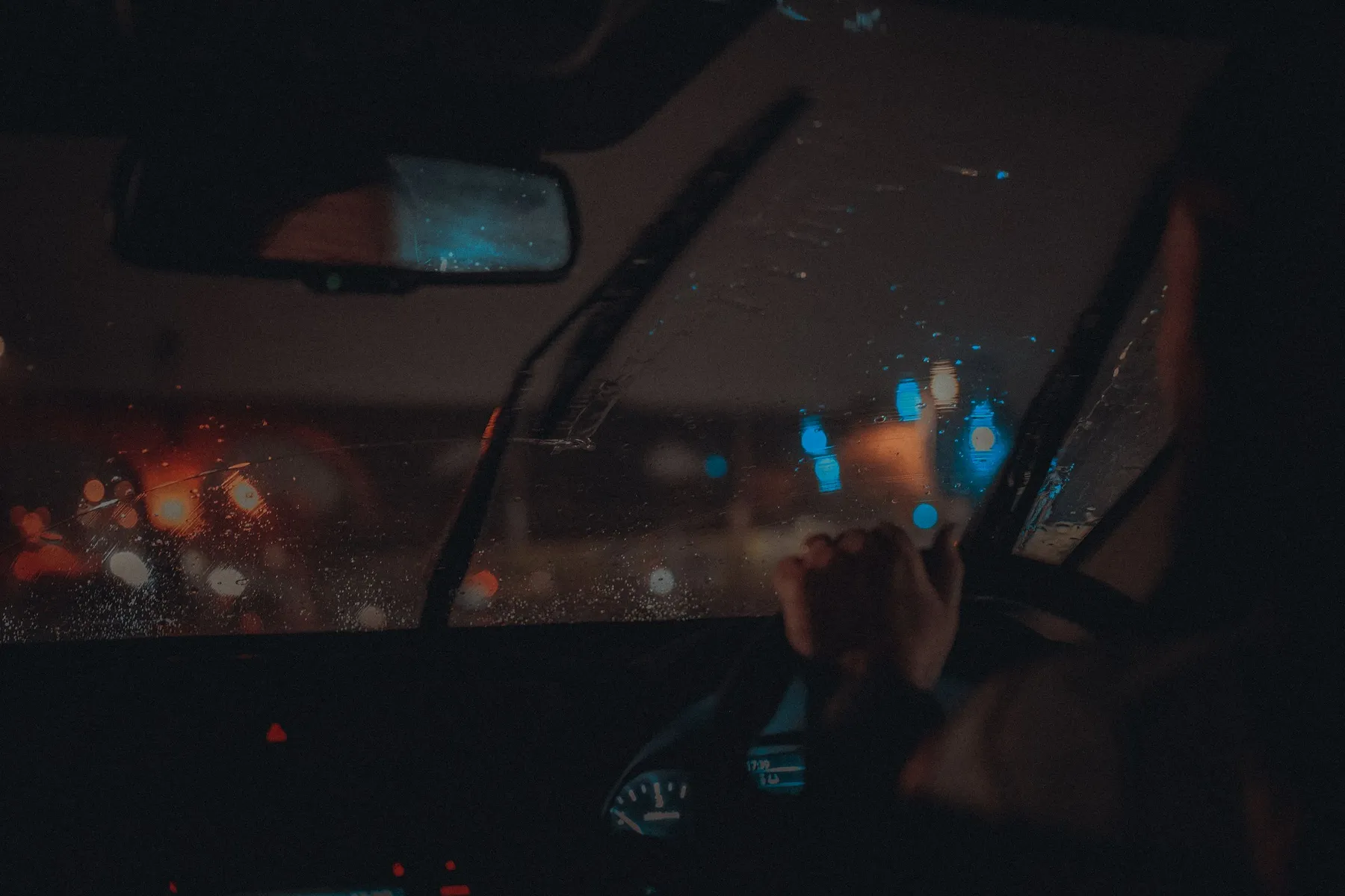 The STOTTS. guide to better night driving
