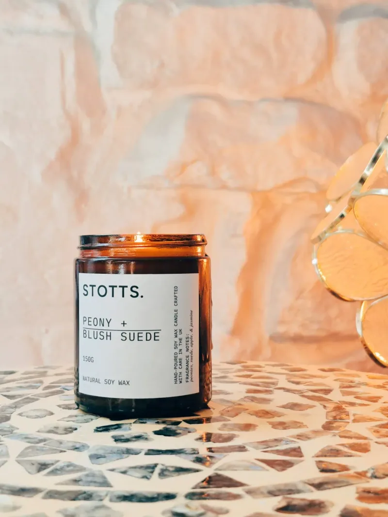 The peony and blush suede candle
